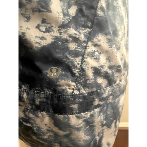 Lululemon Miss Misty II Reflective Hooded Jacket Size 6 - Picture 8 of 11